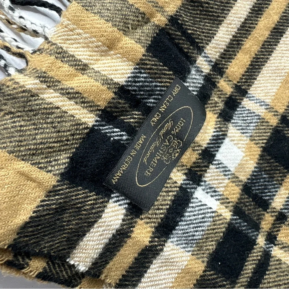 German 100% Cashmere Plaid Tartan Fringe scarf
